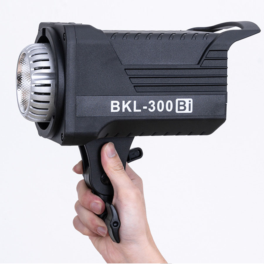 300Bi/D W LED Video Light,Cont - Iris Photography Led Lighting Pack recensione e prezzo