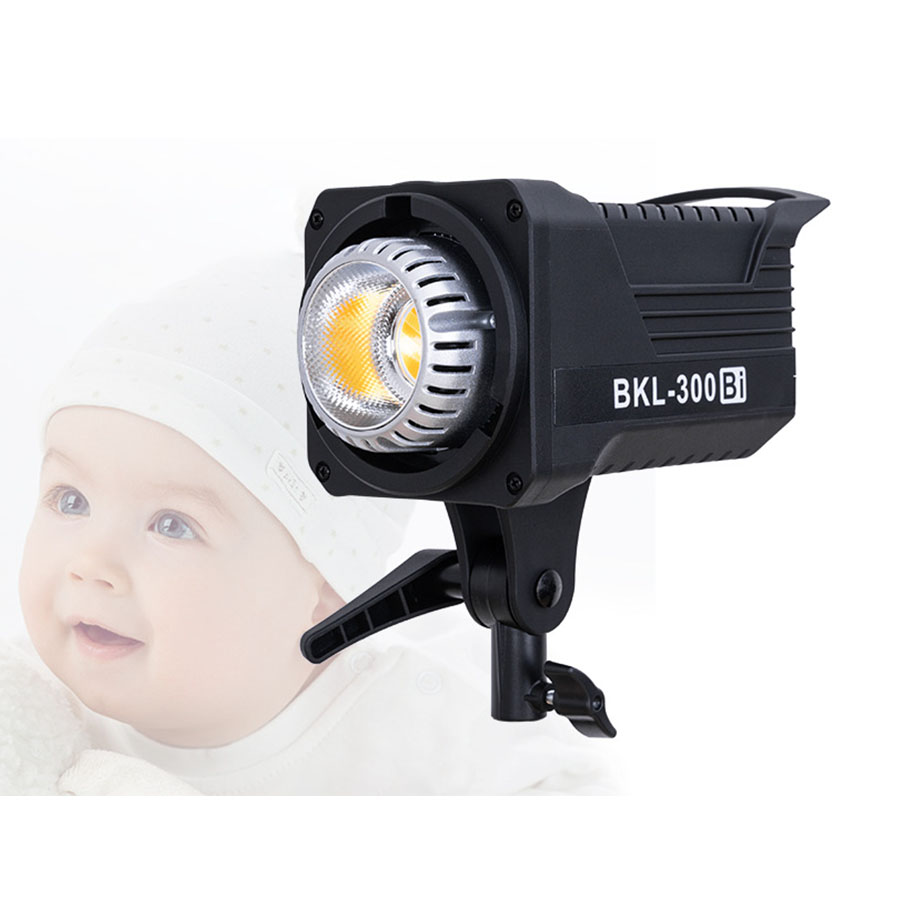 300Bi/D W LED Video Light,Cont - Iris Photography Led Lighting Pack recensione e prezzo