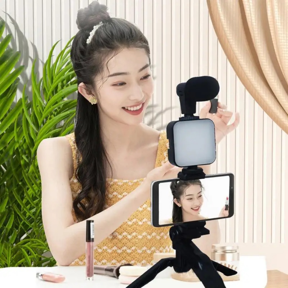 Smartphone Vlogging Kit With T - Iris Photography Led Lighting Pack recensione e prezzo