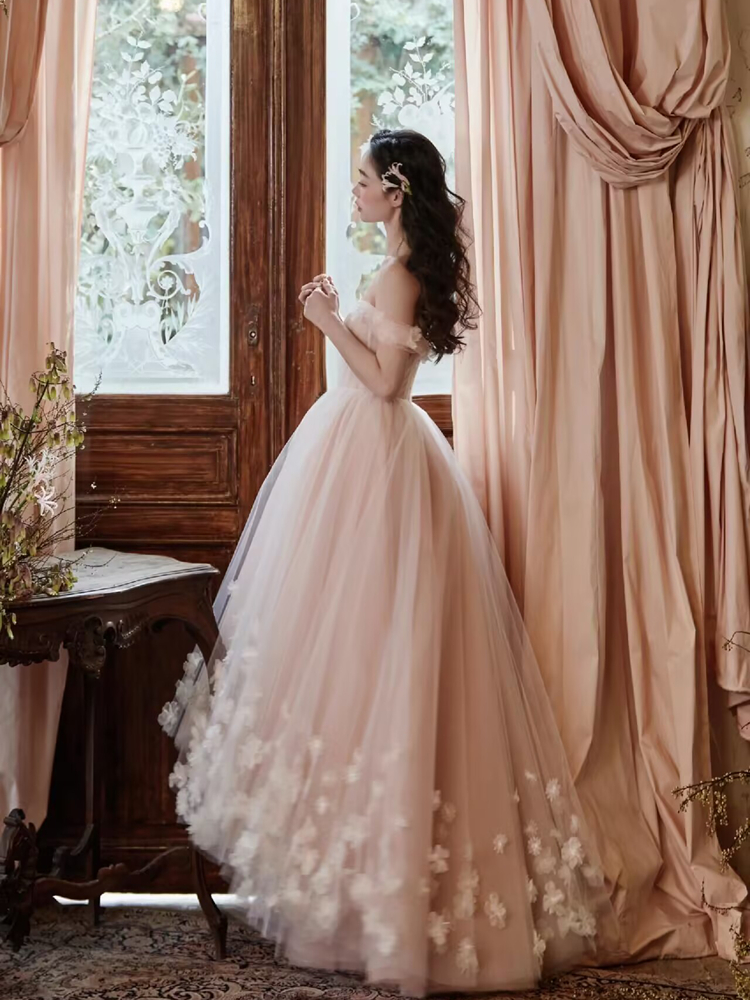 Light Wedding Dress Pink One-S - Lighting In Photography recensione e prezzo