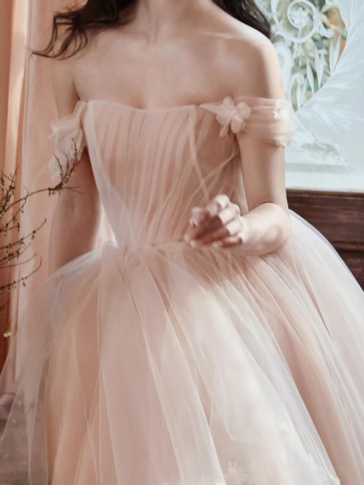 Light Wedding Dress Pink One-S - Lighting In Photography recensione e prezzo