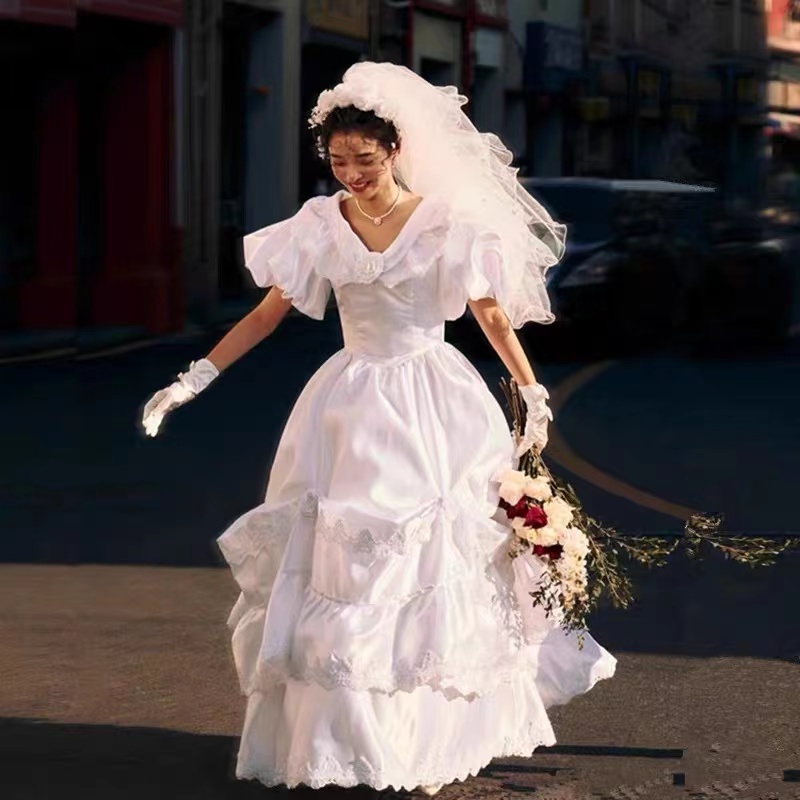 Retro Studio Theme Wedding Dre - Photography Lighting For Clothing recensione e prezzo